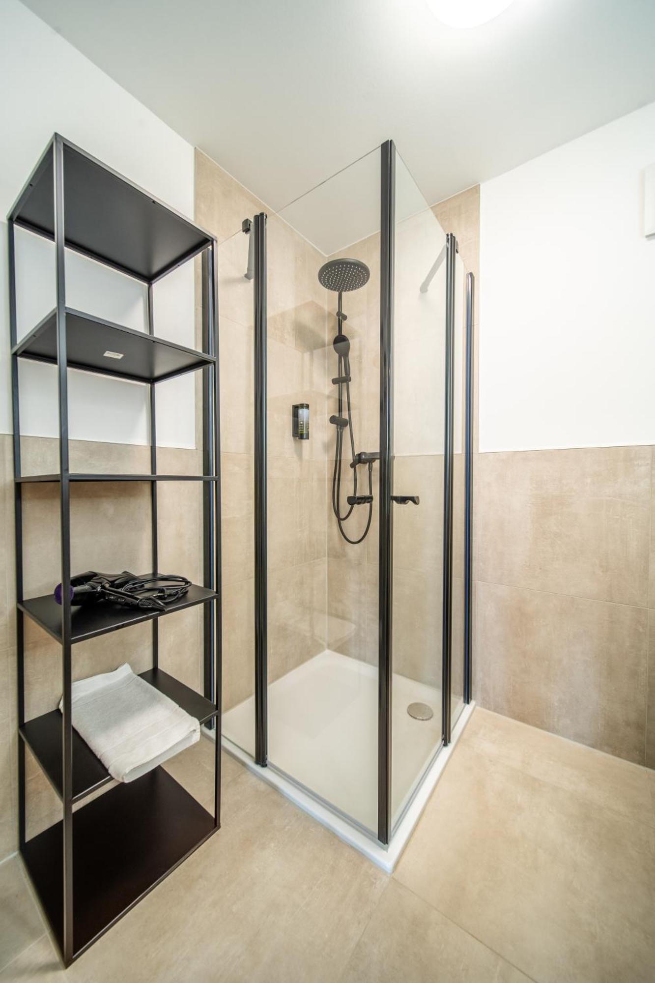 Coblenz Suites Κόμπλεντς Εξωτερικό φωτογραφία